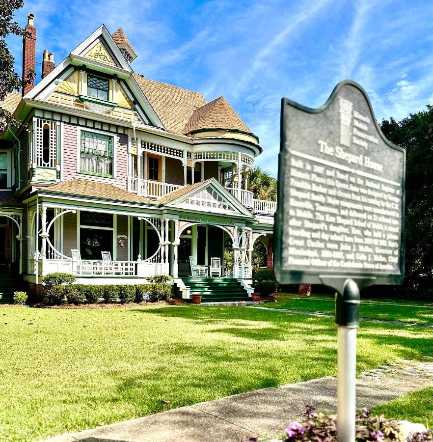 モービル The Kate Shepard Houseアパートホテル エクステリア 写真