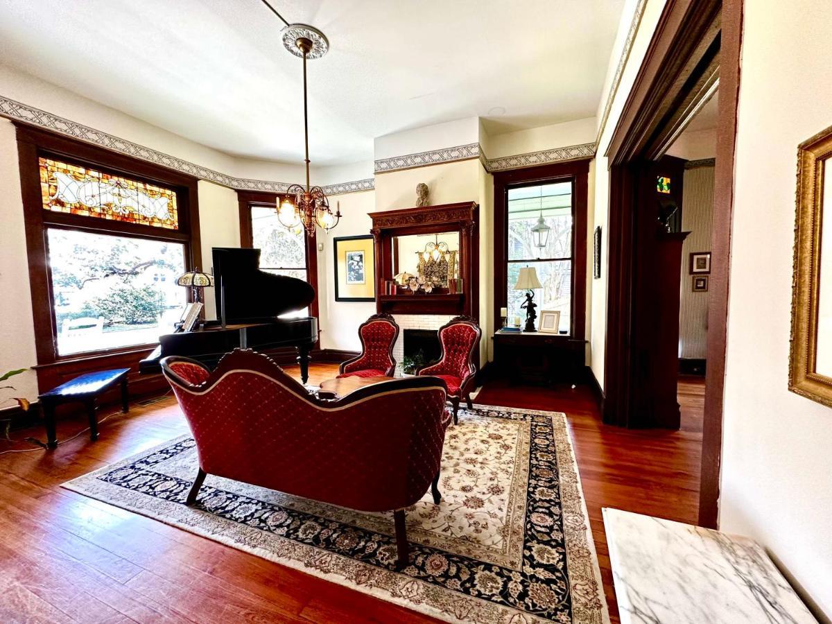 モービル The Kate Shepard Houseアパートホテル エクステリア 写真